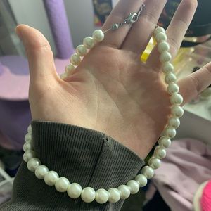 Pearl necklace